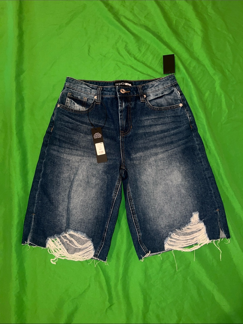 NWT Fashion Nova Dark Blue Distressed Jean Bermuda Shorts/ Jorts size 3